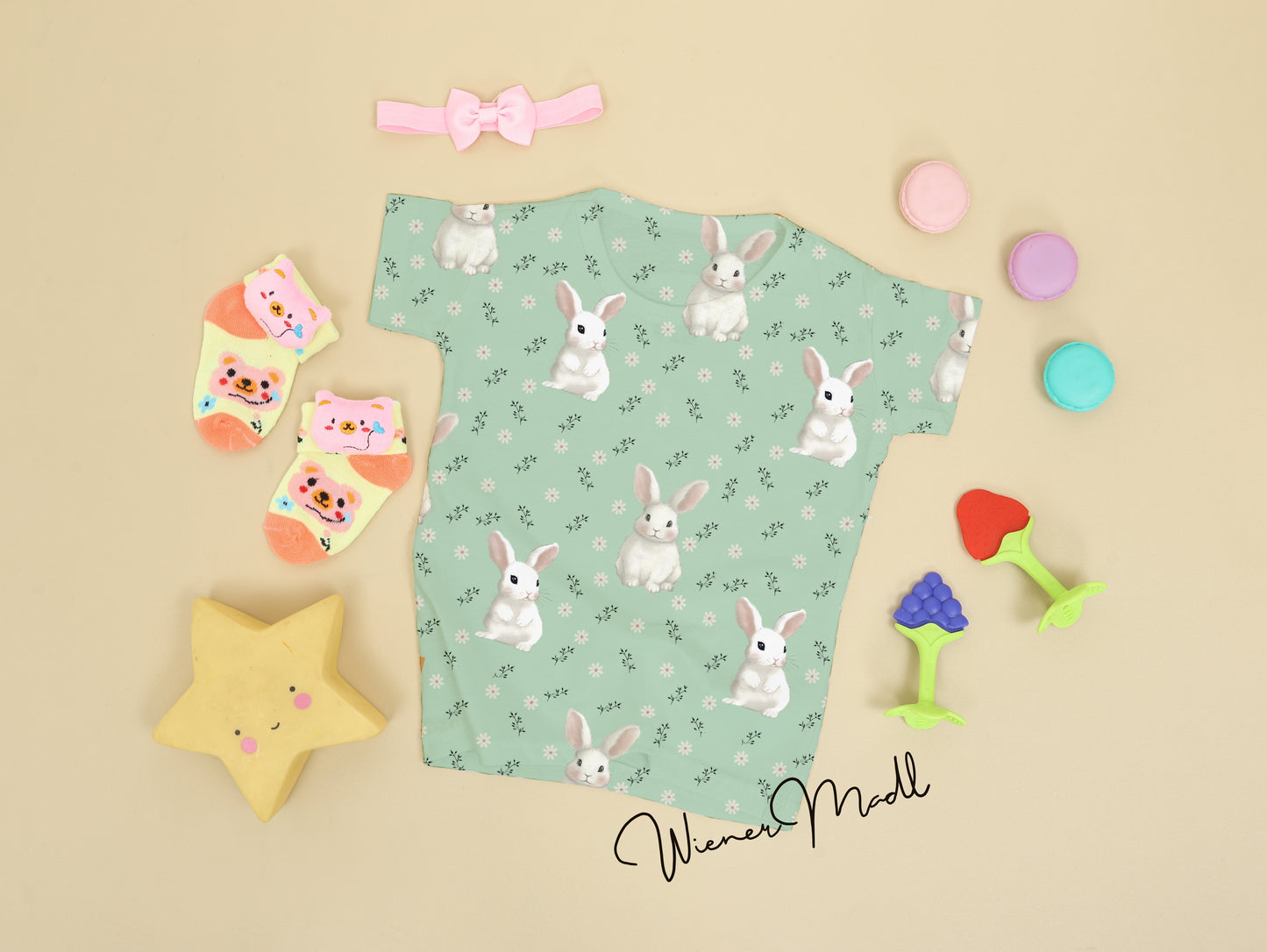 seamless repeat pattern- countryside bunnies- handdrawn design-exclusiv pattern